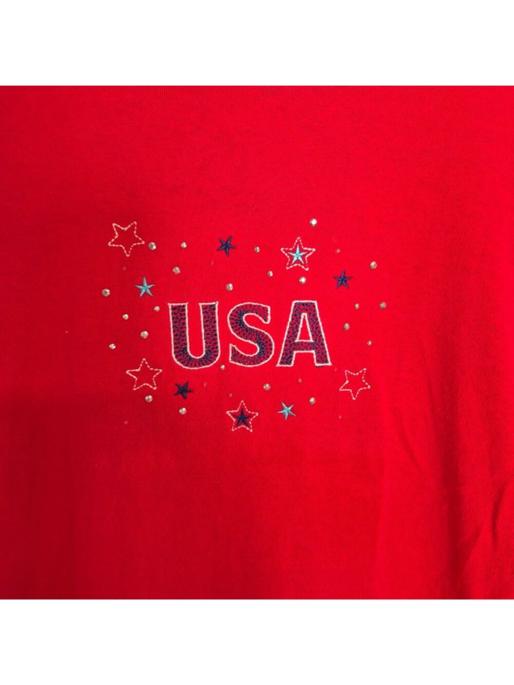 Vintage Red Embroidered USA T-Shirt Medium 100% Cotton - Picture 2 of 5